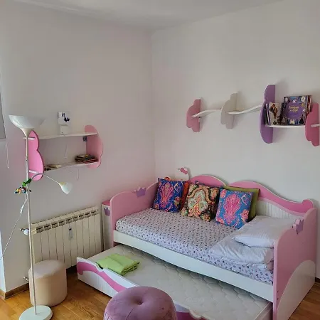 3bd Luxury In New Whit Parking *