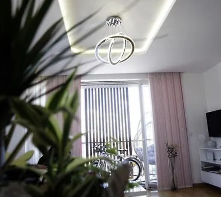 3bd Luxury In New Whit Parking