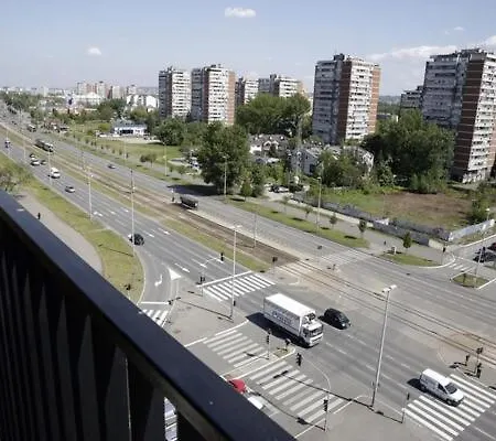 3bd Luxury In New Whit Parking 公寓